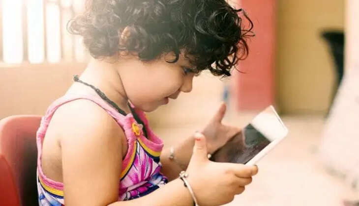 बच्चों में बढ़ता स्क्रीन टाइम बन सकता है सेहत के लिए चिंता का कारण