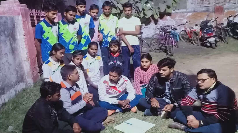 Chandauli News: मिनी स्टेडियम के लिए खीलाड़ी करेंगे पदयात्रा, स्पोर्ट्स एसोसिएशन ऑफ चंदौली के साथ पदयात्रा में होंगे विभिन्न खीलाड़ी