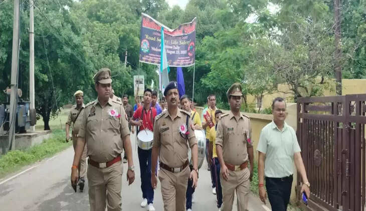 महज औपचारिकता रहा एसीपी फूलपुर का यातायात जागरूकता अभियान