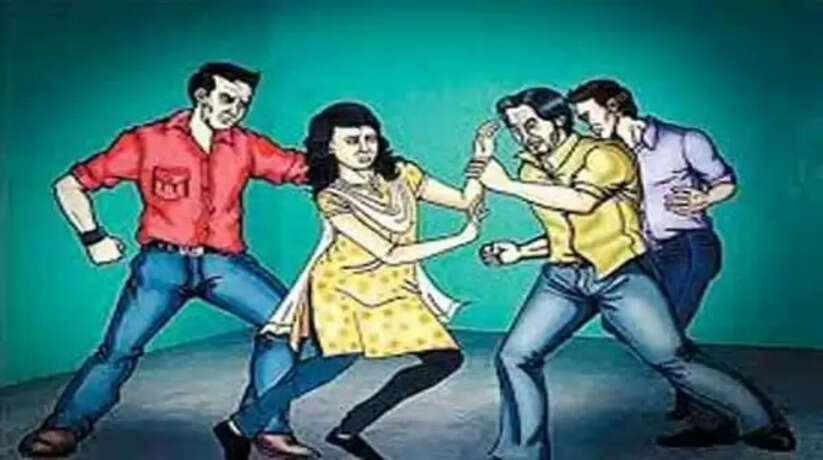 वाराणसी में एलबम की शूटिंग करने गई युवती के साथ छेड़खानी व मारपीट