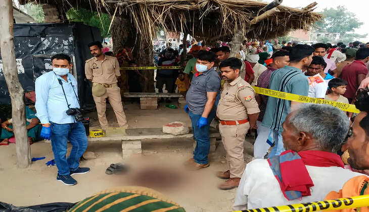 Prayagraj News: बालू कारोबारी की पत्थर से सिर कुचलकर हत्या, सड़क किनारे मिला शव
