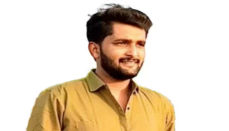 Varanasi News: वाराणसी के समाजसेवी विशाल उपाध्याय बने अंतर्राष्ट्रीय हिंदू महासभा के रोहनिया विधानसभा महासचिव