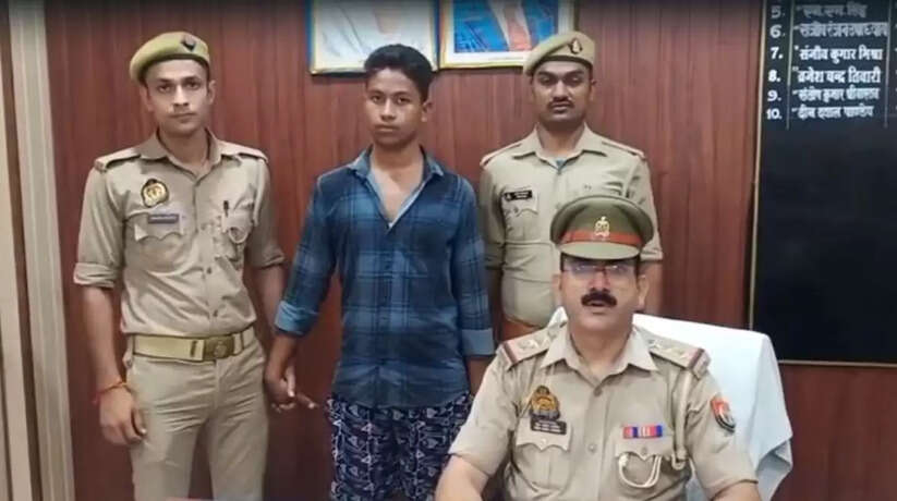 Chandauli News: चंदौली पुलिस के हत्थे चढ़ा 25 हजार का इनामी अपराधी