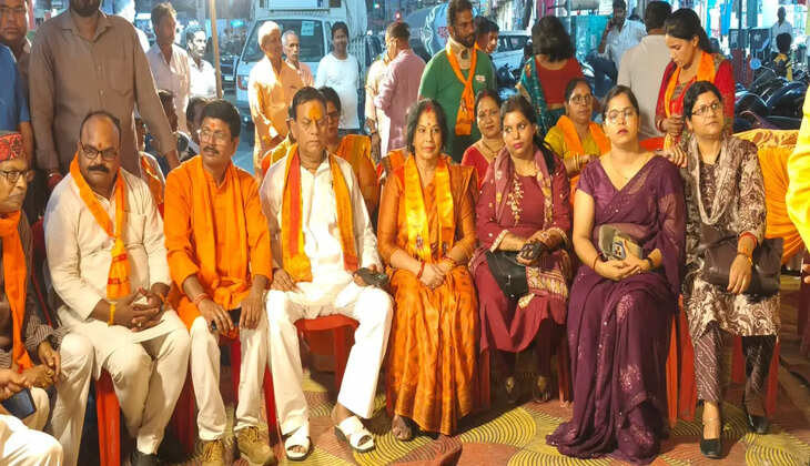 विश्व हिंदू महासंघ ने योगी आदित्यनाथ का जन्म दिन धुमधाम से मनाया