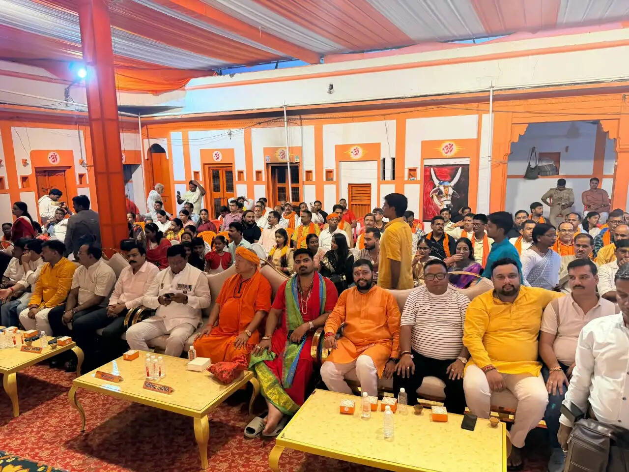 काशी में ‘एक शाम क्रांतिकारियों के नाम’, शहीद परिवारों का हुआ सम्मान