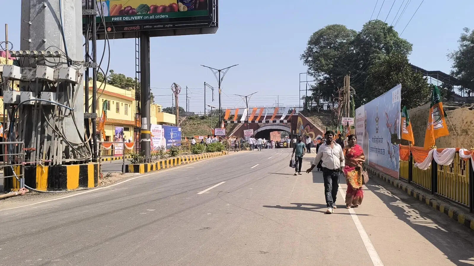 एयर शो से पहले वाराणसी में ट्रैफिक का तांडव, जगह-जगह भीषण जाम से लोग परेशान