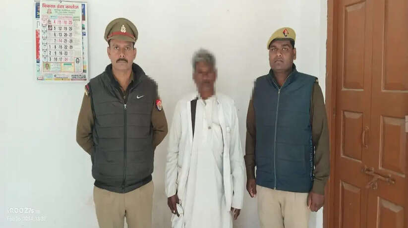 Varanasi News: युवक को मारपीट कर अधमरा करने के सम्बन्ध में पंजीकृत मुकदमें से वांछित अभियुक्त लौटन दास को थाना बड़ागांव पुलिस ने किया गिरफ्तार