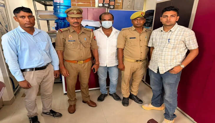 Varanasi News: इंस्टाग्राम पर फर्जी कपड़ों की दुकान बनाकर साइबर ठगी करने वाला आरोपी गिरफ्तार