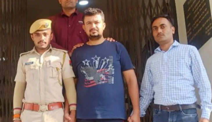 Rajasthan news: मकान मालिक ने&nbsp;लड़कियों के बाथरूम में लगाए Spy कैमरे,&nbsp;मोबाइल पर देखता था वीडियों... ऐसे हुआ खुलासा&nbsp;