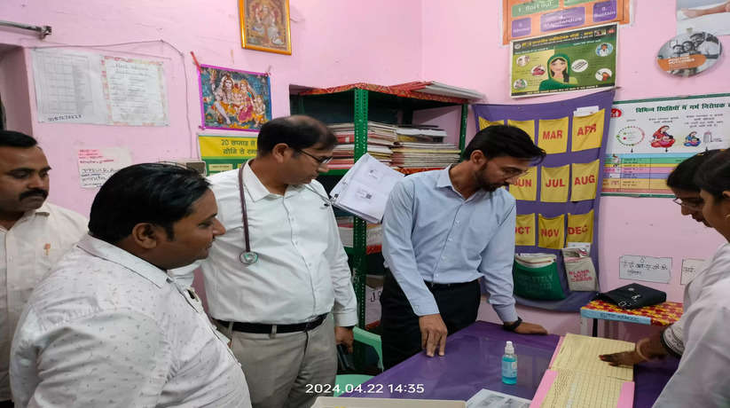 Gorakhpur News: कायाकल्प स्वास्थ्य टीम द्वारा सीएचसी ठर्रापार का किया गया निरीक्षण