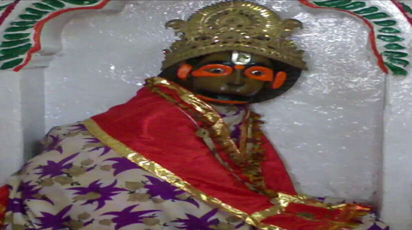 Varanasi News: साल में एक बार ही मिलते हैं काले हनुमान जी के दर्शन, इस दिन खुलेंगे मंदिर के कपाट