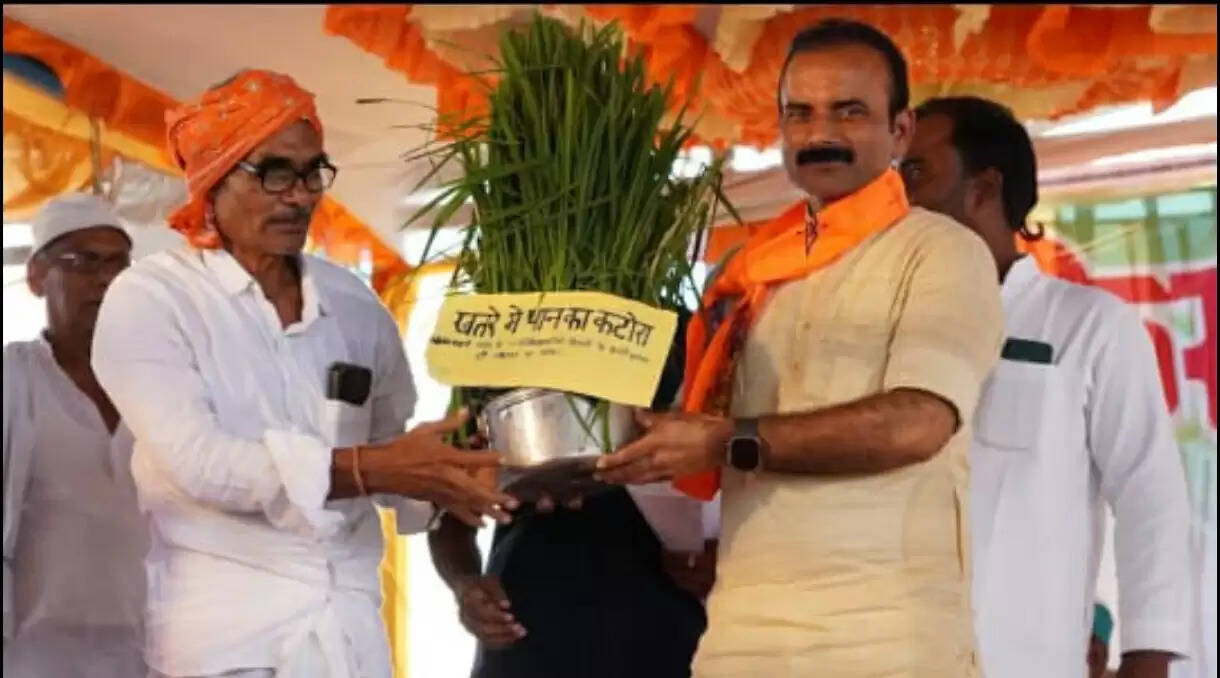 चंदौली। 