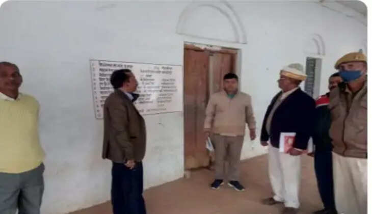 अयोध्या:&nbsp;एसडीएम ने मतदेय स्थलों का लिया जायजा