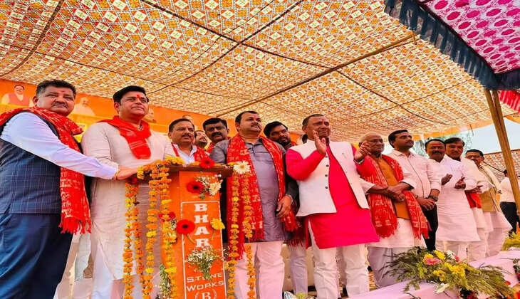 Gorakhpur News: सहजनवा अंतर्गत क्षेत्र पंचायत द्वारा करोड़ों रुपए से कराए गए विकास कार्यों का सांसद रवि किशन ने किया&nbsp;लोकार्पण
