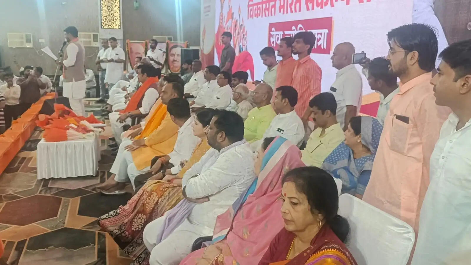 गोरखपुर क्लब से निकली सेवा ज्योति यात्रा, भाजपा कार्यकर्ताओं ने लिया बढ़-चढ़कर हिस्सा