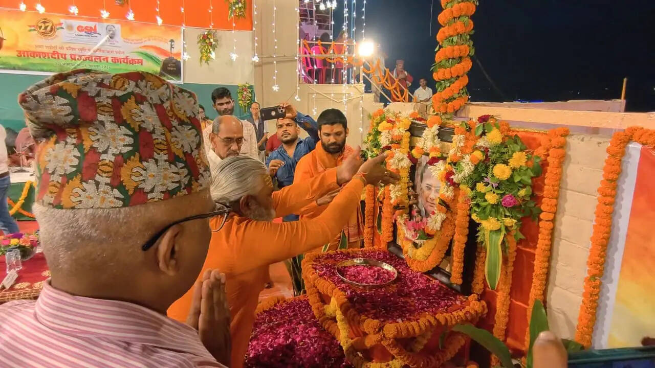 Varanasi News Today, Akashdeep Utsav 2026, Dashashwamedh Ghat Akashdeep, Ganga Seva Nidhi Varanasi, Martyrs Tribute Varanasi, Bhagirath Shaurya Samman 2026, Dev Deepawali Varanasi 2026, Kargil Vijay Akashdeep Tradition, Varanasi Ganga Ghat News, Shaheed Samman Ceremony, CRPF Martyrs Tribute, NDRF Varanasi, Indian Army Martyrs, Kartik Month Akashdeep, Varanasi Tourism News