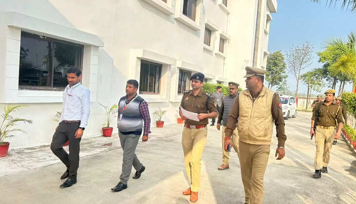Varanasi News: आगामी लोकसभा चुनाव को सकुशल सम्पन्न कराने हेतु