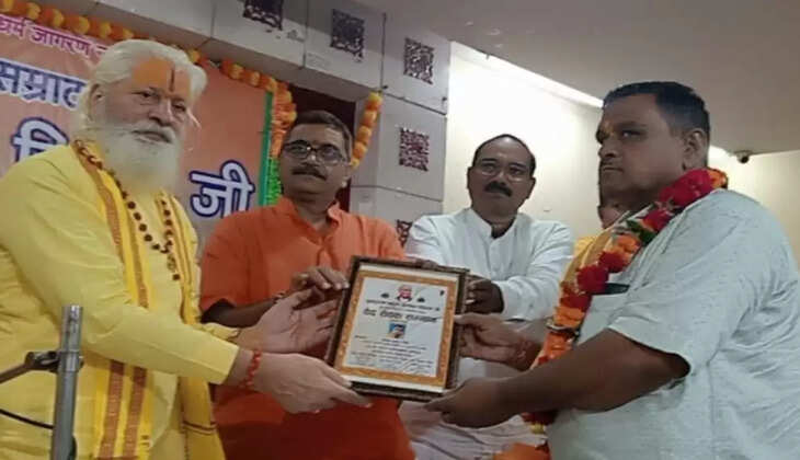 &nbsp; &nbsp; &nbsp; &nbsp;सिद्धपीठ श्री नृसिंह मठ से अशोक सिंघल जी का गहरा सम्बन्ध रहा है- डॉ नीलकंठ तिवारी