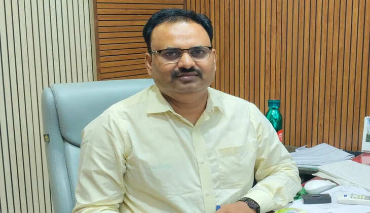 जिला कृषि रक्षा अधिकारी विनोद कुमार यादव