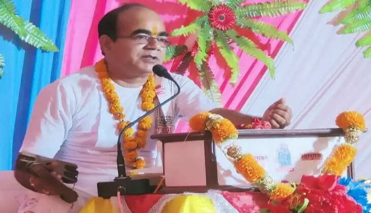 भक्तों का अपमान करने वाले का होता है पतन: दिनेशाचार्य जी महाराज