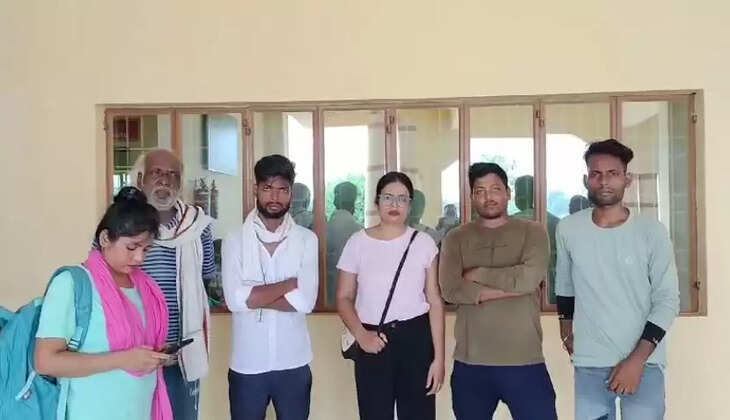 Chandauli news: सैयदराजा में अतिक्रमण हटाने के मामले ने पकड़ा तूल, पीड़ित परिवार ने एडीएम से लगाई न्याय की गुहार