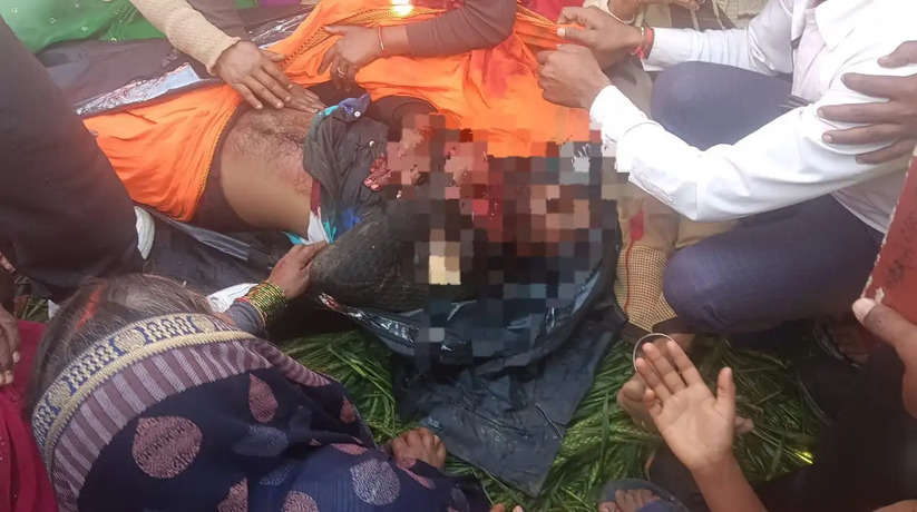 Mirzapur News: मिर्जापुर में 25 वर्षीय युवक की गला रेत करके की गई हत्या जांच में जुटी पुलिस