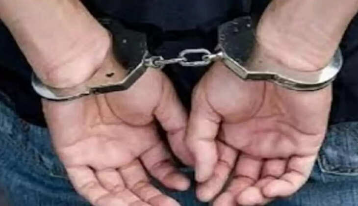 Pryagraj News: फर्जी शिक्षकों को नियुक्ति देने वाले दो लिपिक निलंबित, डीआईओएस पर अनुशासनात्मक कार्यवाही