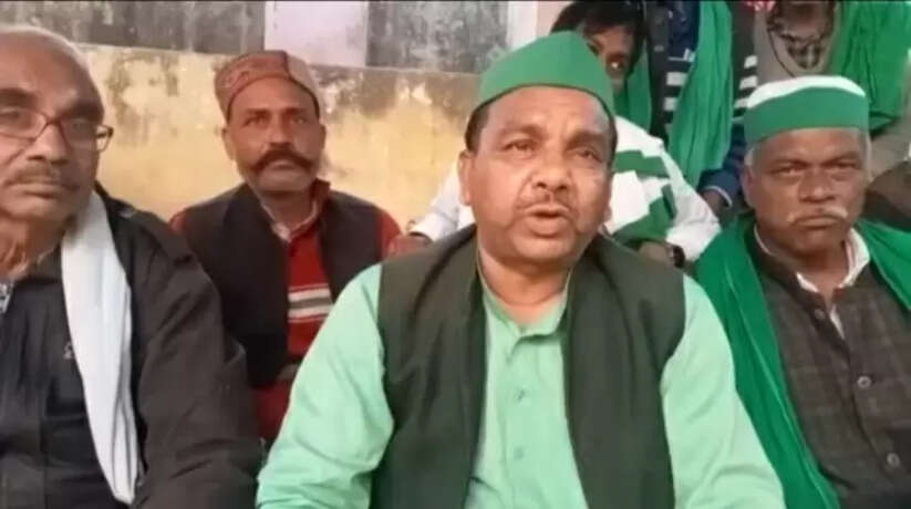 किसान यूनियन तहसील इकाई द्वारा खंड विकास अधिकारी की कार्यों की जमकर आलोचना करते हुए किसान यूनियन का धरना प्रदर्शन हुआ अनिश्चितकालीन