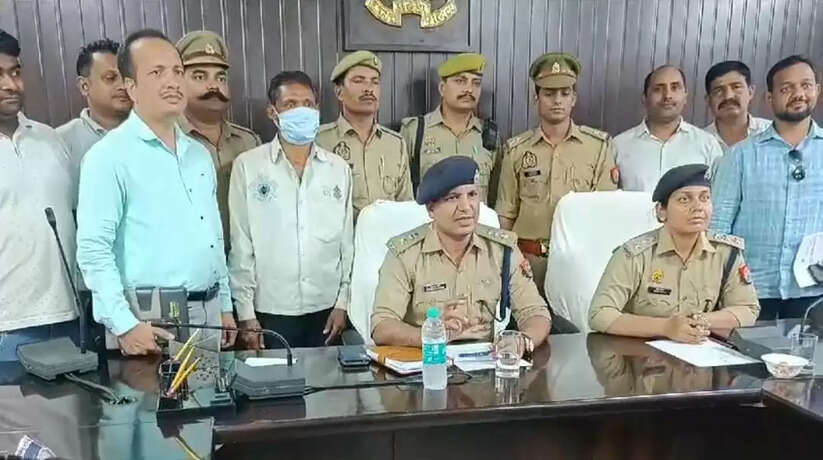 Varanasi Craime: थाना लक्सा पुलिस टीम व SOG/सर्विलास टीम द्वारा व्यापारी का अपहरण कर हत्या करने वाले अभियुक्त गिरफ्तार