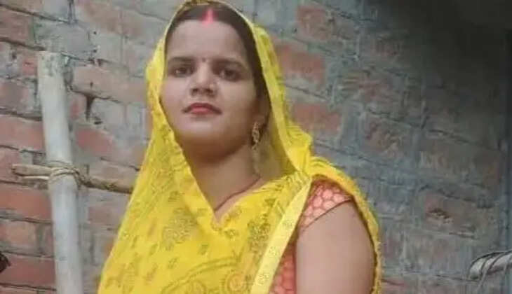 चंदौली के बलुआ थाना क्षेत्र के खोनपुर गांव में 24 वर्षीय विवाहिता की संदिग्ध परिस्थितियों में मौत हो गई। मायके पक्ष ने ससुराल वालों पर दहेज के लिए हत्या का आरोप लगाया है। पुलिस जांच में जुटी है।