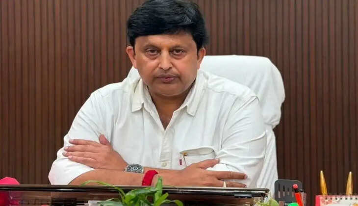 वाराणसी को मिला नया CMO, डॉ. एन.पी. सिंह ने संभाली स्वास्थ्य व्यवस्था की कमान