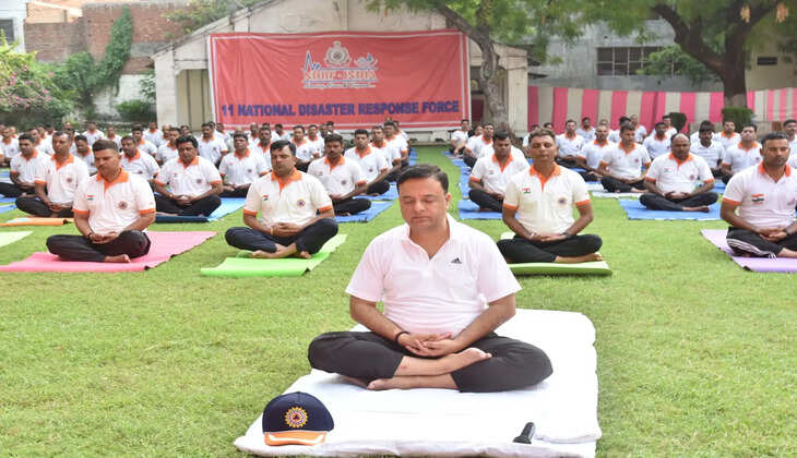 अंतर्राष्ट्रीय योग दिवस पर एनडीआरएफ का विशेष अभियान, जवानों और नागरिकों को दिया स्वस्थ जीवन का संदेश