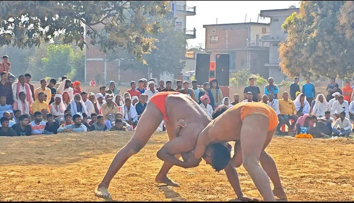 स्वर्गीय केदार पहलवान की पूर्ण स्मृति में रजनहिया बनियापुर वाराणसी में कुश्ती दंगल का आयोजन संपन्न