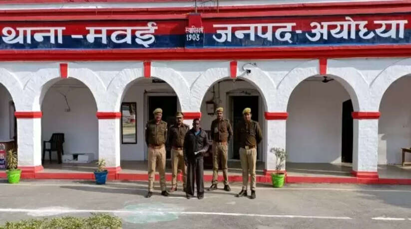 पुलिस ने अवैध तमंचा व कारतूस के साथ एक को किया गिरफ्तार