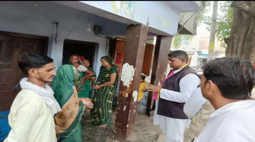 भामाशाह भारतीय जन पार्टी के राष्ट्रीय अध्यक्ष सुजीत सिंह पहुंचे गाजीपुर, करंडा पीड़ित परिवार के प्रति व्यक्त की संवेदना
