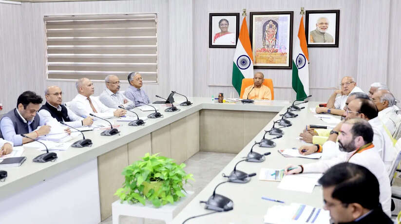 &nbsp;भीषण गर्मी पर CM योगी सख्त, 30 मई तक डी-सिल्टिंग पूरी करने के निर्देश