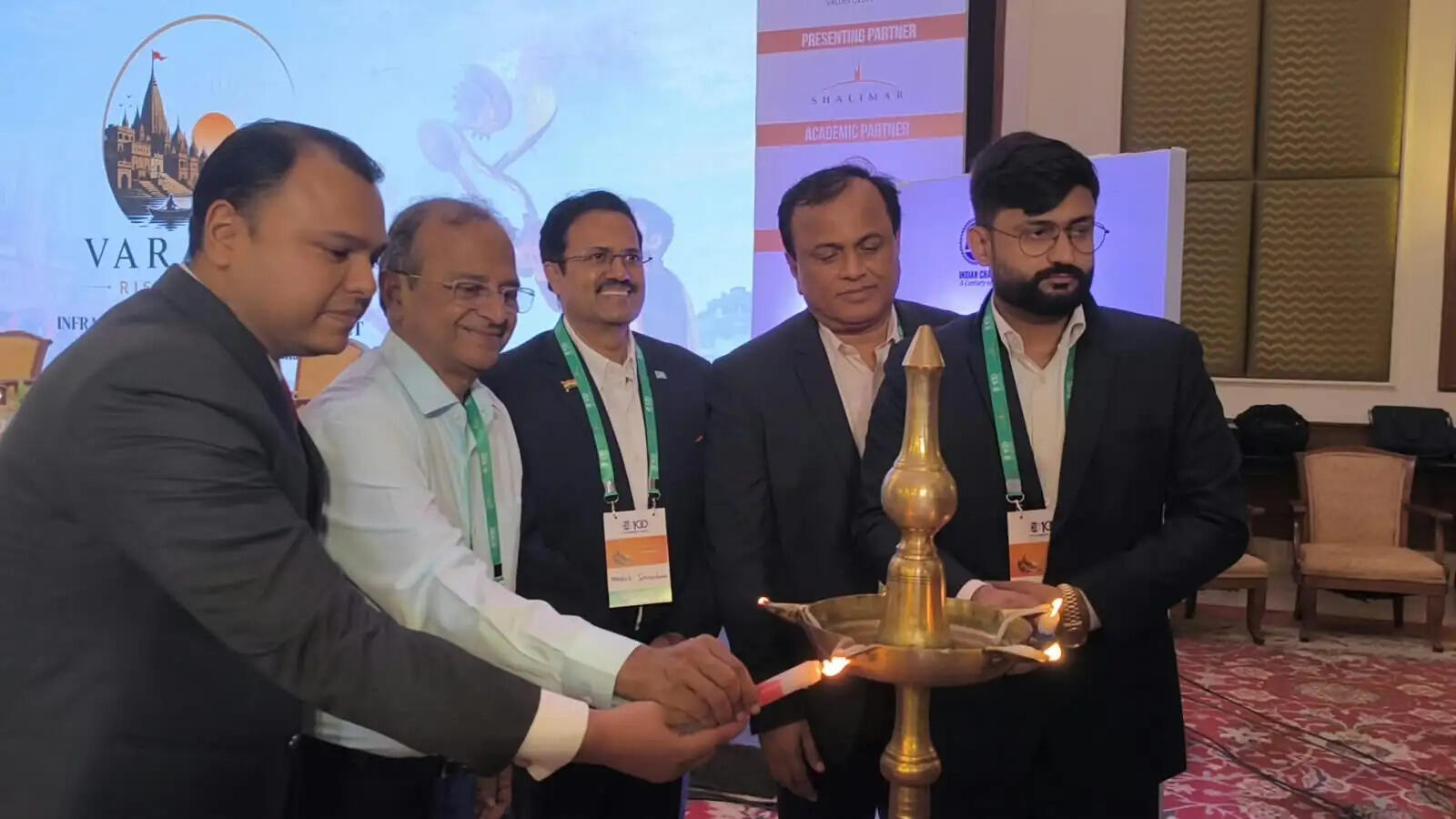 विकास की रफ्तार के साथ विरासत को बचाने पर जोर, वाराणसी में रियल एस्टेट और इंफ्रास्ट्रक्चर की संभावनाओं पर मंथन