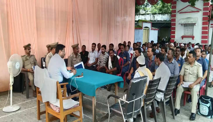 Raebareli News: रायबरेली में आगामी त्यौहारों के दृष्टिगत पीस कमेटी की बैठक सम्पन्न