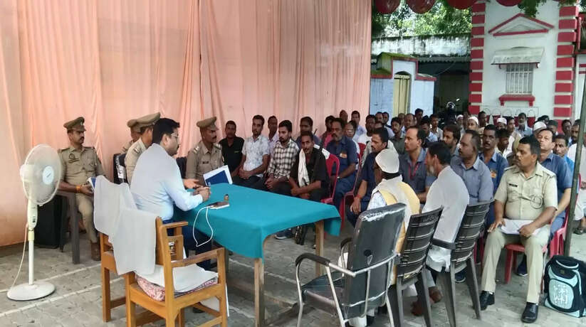 Raebareli News: रायबरेली में आगामी त्यौहारों के दृष्टिगत पीस कमेटी की बैठक सम्पन्न
