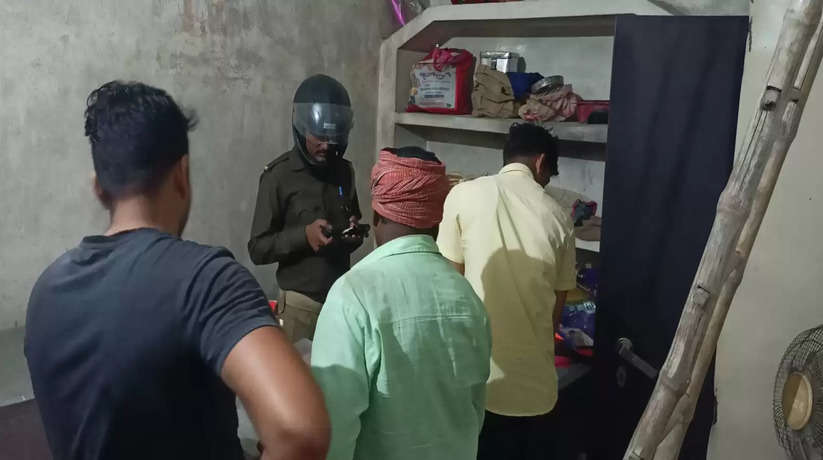 Chanduli News: सुभाष नगर में चोरों ने एक घर में चोरी की घटना को अंजाम दिया