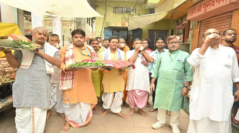वाराणसी में शक्तिपीठ माता विशालाक्षी का प्राकट्य दिवस एवं हरियाली श्रृंगार, श्री काशी विश्वनाथ मन्दिर न्यास ने भेंट की श्रृंगार सामग्री