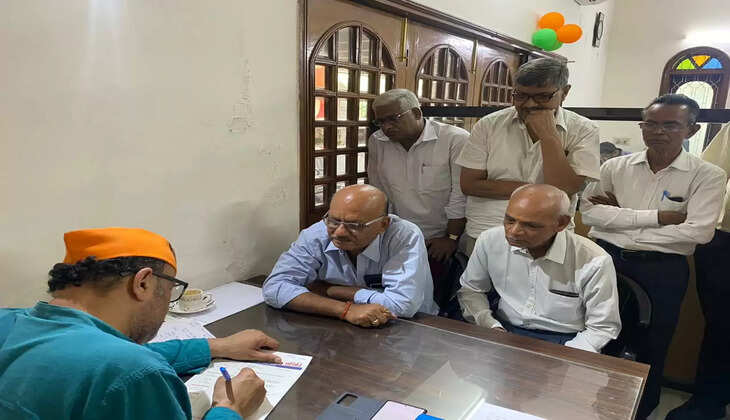  Varanasi news: विधायक सौरभ श्रीवास्तव ने जनसुनवाई में सुनीं समस्याएं, त्वरित समाधान का दिया भरोसा  https://livebharatnews.in/uttar-pradesh/varanasi/varanasi-news-mla-saurabh-srivastava-listened-to-the/cid15422372.htm