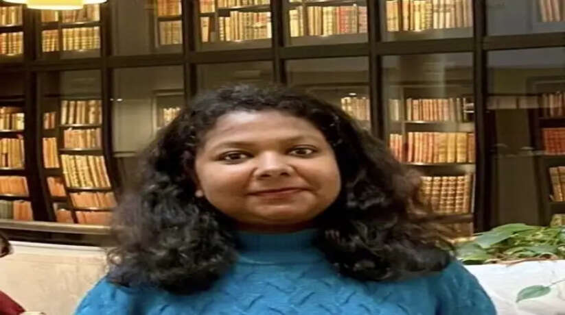 Dr. Deepali Yadav, Yale University Fellowship, BHU English Department, Lewis Walpole Fellowship, Visual Studies, Colonial Archive Research.