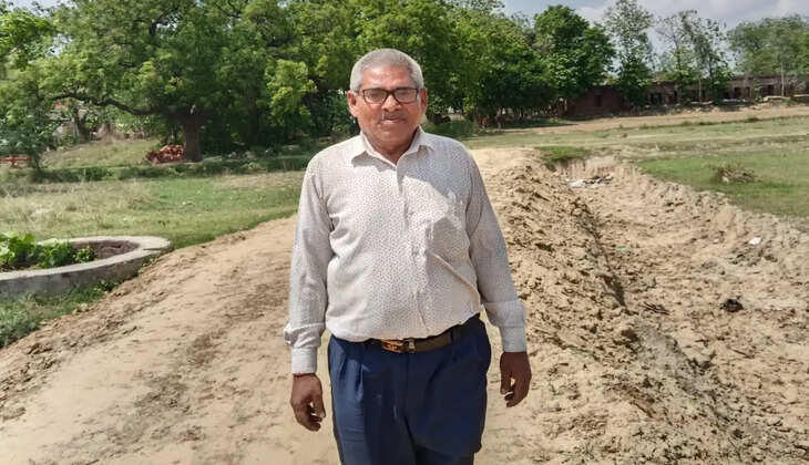 खाद गड्ढे की भूमि पर जबरन रास्ता निर्माण का आरोप, ग्रामीणों में रोष