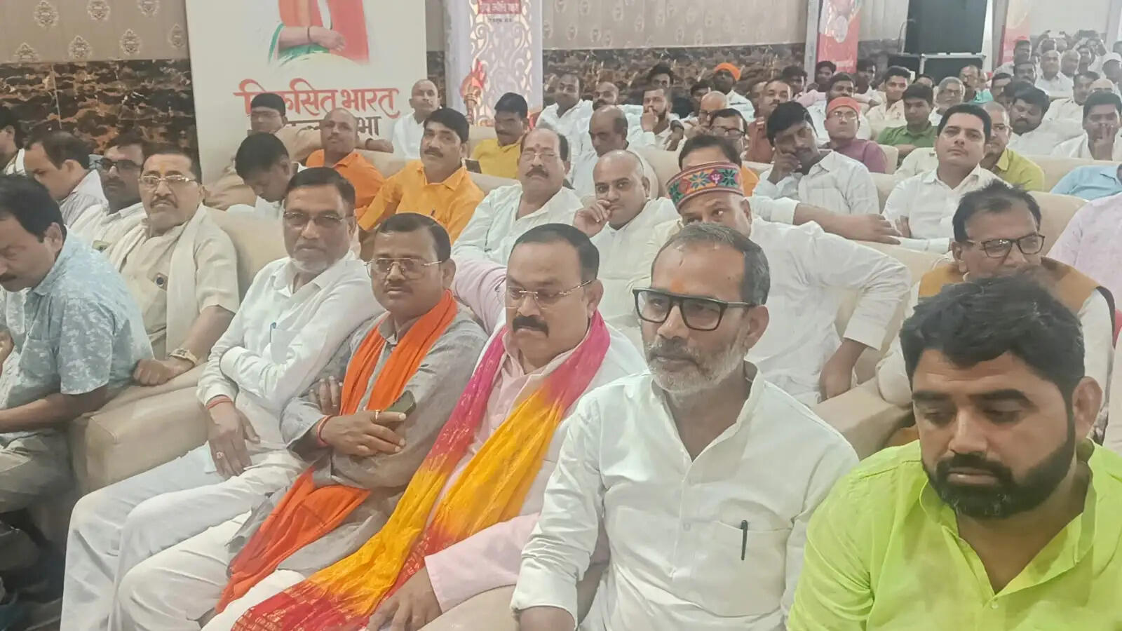 गोरखपुर क्लब से निकली सेवा ज्योति यात्रा, भाजपा कार्यकर्ताओं ने लिया बढ़-चढ़कर हिस्सा