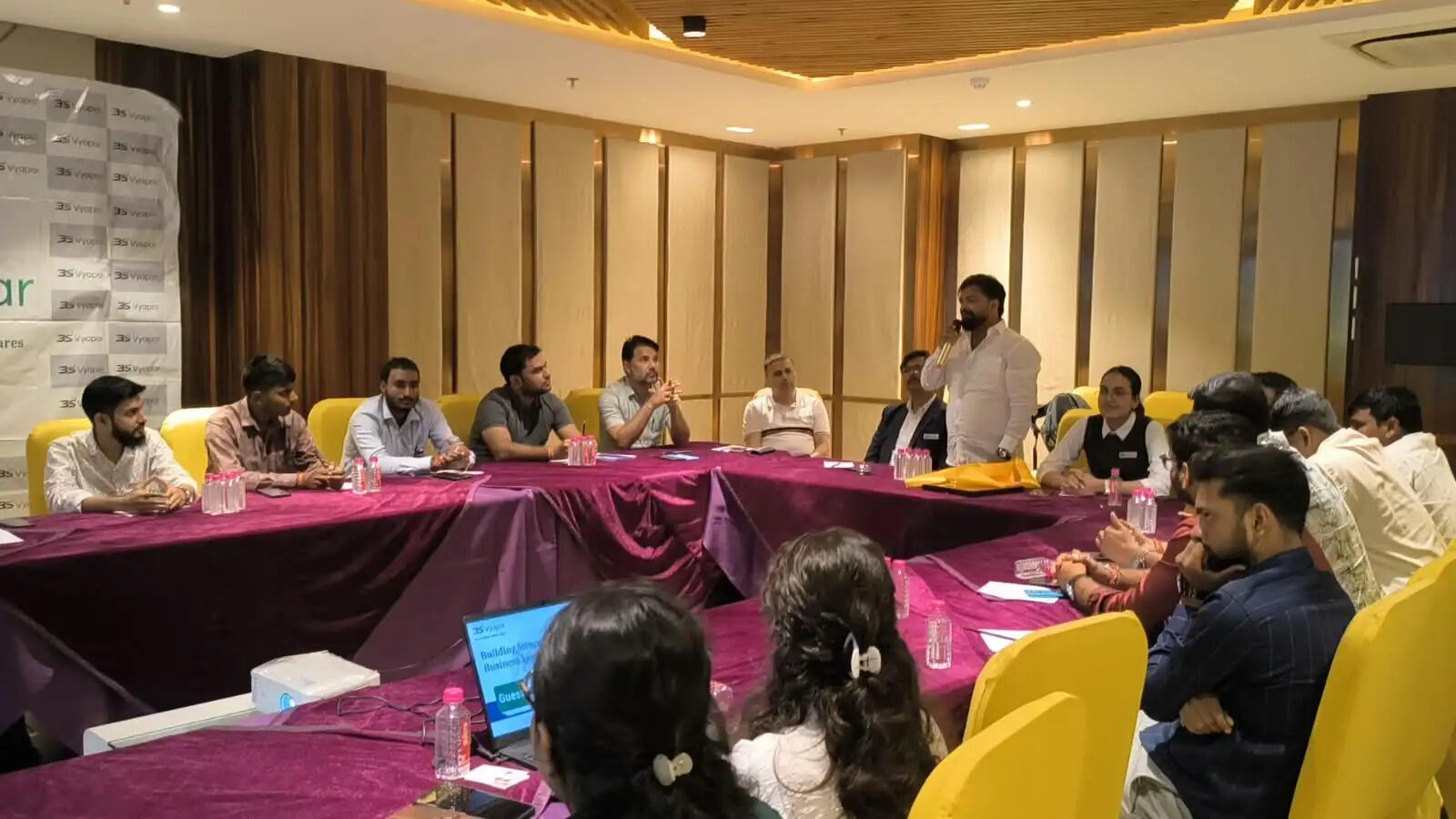 आयोजकों के अनुसार 3S Vyapar का उद्देश्य Business Owners, Entrepreneurs और Professionals को एक ऐसा Networking Platform उपलब्ध कराना है, जहां वे अपने व्यवसाय को Promote कर सकें, नए Contacts बना सकें, Referrals प्राप्त कर सकें और मजबूत Business Relationships विकसित कर सकें।