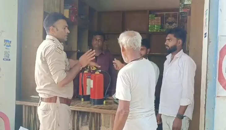 रायबरेली में पटाखों के अवैध भंडारण को लेकर चलाया गया चेकिंग अभियान