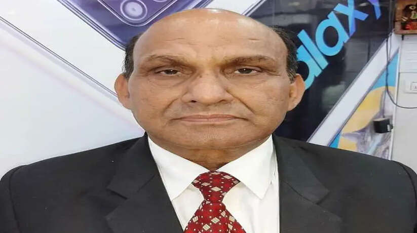 बार काउंसिल आफ उत्तर प्रदेश के पूर्व चेयरमैन हरिशंकर सिंह।
