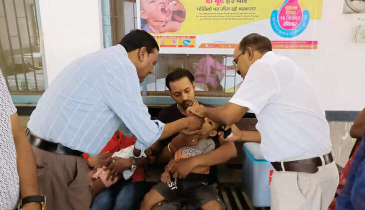 वाराणसी:&nbsp;अब घर-घर जाकर पोलियो की दवा पिलाएंगी पल्स पोलियो की टीम