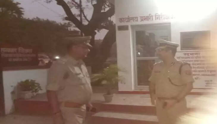 ग्रामीण पुलिस अधीक्षक ने रोहनिया थाने का किया औचक निरीक्षण